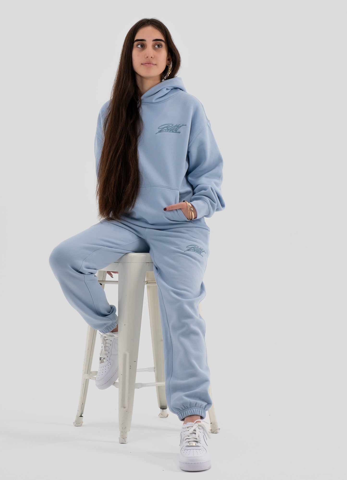 EMBROIDERED POWDERED TRACK PANTS